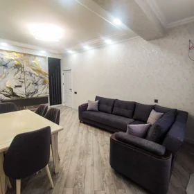 In Baku 87.0 m² apartment is for rent - Image 2