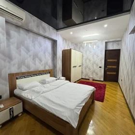 In Baku 170.0 m² apartment is for rent - Image 5