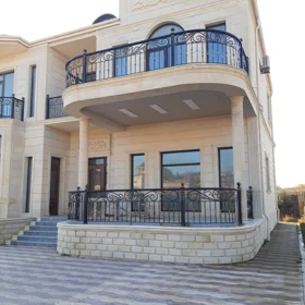 In Baku 400.0 m² house with 6.0 rooms is for rent - Image 3