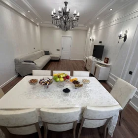 In Baku 135.0 m² apartment is for sale - Image 2