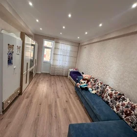 In Baku 135.0 m² apartment is for sale - Image 5