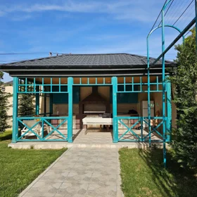 In Baku 220.0 m² house with 6.0 rooms is for sale - Image 2