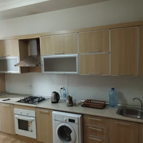 In Baku 92.0 m² apartment is for rent - Image 2