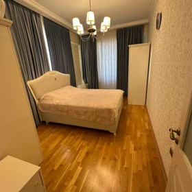 In Baku 117.0 m² apartment is for sale - Image 4