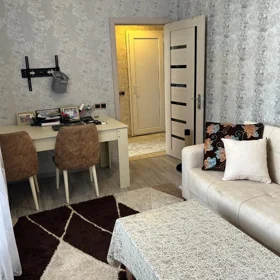 In Baku 85.0 m² apartment is for rent - Image 3