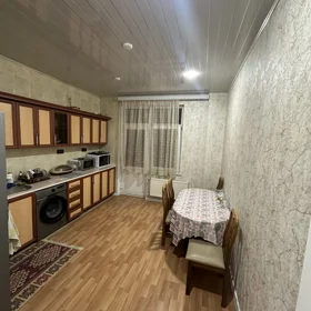 In Baku 90.0 m² apartment is for sale - Image 3