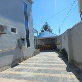 In nan 240.0 m² house with 5.0 rooms is for sale - Image 4