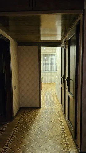 In Baku 80.0 m² apartment is for sale - Image 4