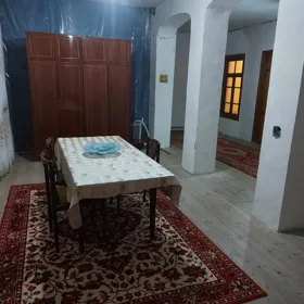 In nan 250.0 m² house with 5.0 rooms is for sale - Image 3