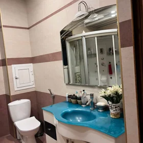 In Baku 194.0 m² apartment is for sale - Image 3