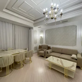 In Baku 140.0 m² apartment is for rent - Image 2