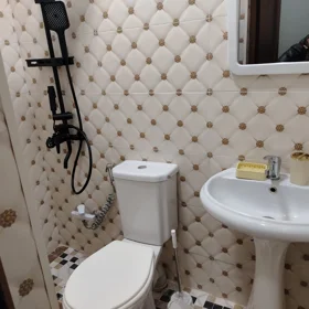 In Baku 35.0 m² house with 2.0 rooms is for rent - Image 5