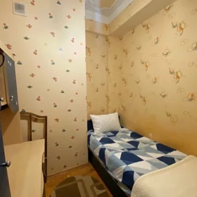 In Baku 85.0 m² apartment is for sale - Image 2