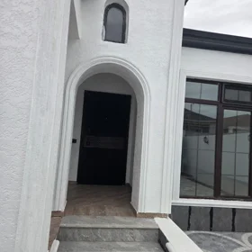 In nan 100.0 m² house with 4.0 rooms is for sale - Image 2