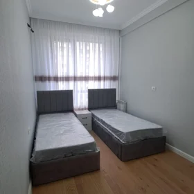 In Baku 90.0 m² apartment is for rent - Image 5