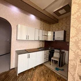 In Baku 98.0 m² apartment is for sale - Image 4