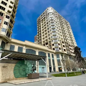 In Baku 138.0 m² apartment is for sale - Image 2