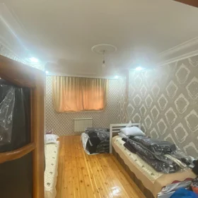 In Baku 110.0 m² apartment is for sale - Image 3