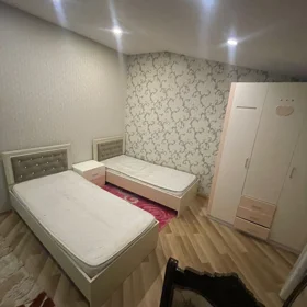 In Baku 90.0 m² apartment is for sale - Image 5