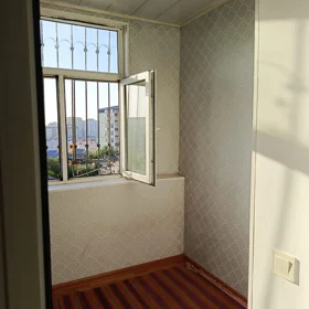 In Khirdalan 65.0 m² apartment is for rent - Image 4