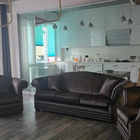 In Baku 148.0 m² apartment is for rent - Image 4