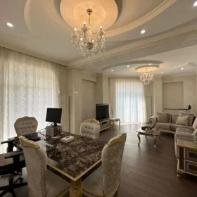 In Baku 128.0 m² apartment is for rent - Image 3