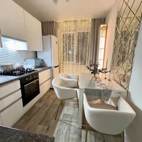 In Baku 85.0 m² apartment is for rent - Image 2