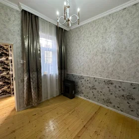 In Khirdalan 50.0 m² house with 2.0 rooms is for sale - Image 3