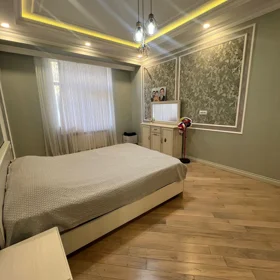 In Baku 150.0 m² apartment is for rent - Image 5