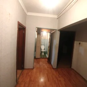 In Baku 75.0 m² apartment is for rent - Image 5