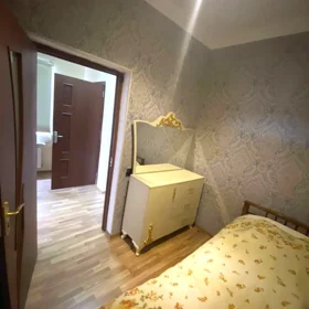 In nan 100.0 m² house with 3.0 rooms is for rent - Image 5