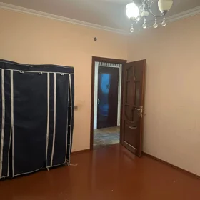 In Baku 60.0 m² apartment is for rent - Image 3