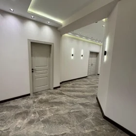 In Baku 140.0 m² apartment is for sale - Image 2