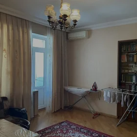 In Baku 70.0 m² apartment is for sale - Image 2