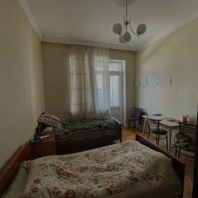 In Baku 70.0 m² apartment is for sale - Image 5