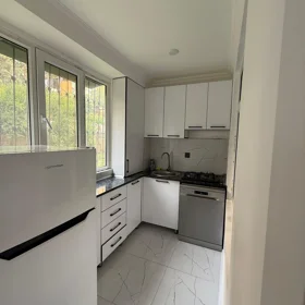 In Baku 60.0 m² apartment is for rent - Image 4