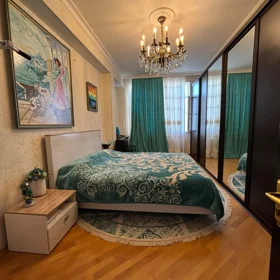 In Baku 135.0 m² apartment is for sale - Image 5