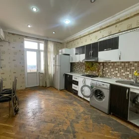 In Baku 120.0 m² apartment is for sale - Image 2