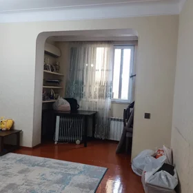 In Baku 65.0 m² apartment is for sale - Image 4