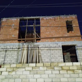 In nan 195.0 m² house with 6.0 rooms is for sale - Image 2