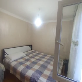 In Baku 65.0 m² apartment is for sale - Image 2