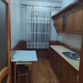 In Baku 80.0 m² apartment is for rent - Image 3