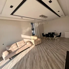 In Baku 300.0 m² house with 5.0 rooms is for sale - Image 5