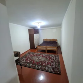 In Baku 80.0 m² house with 3.0 rooms is for rent - Image 3