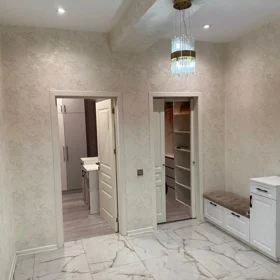 In Baku 110.0 m² apartment is for rent - Image 3