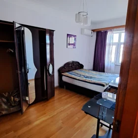 In Baku 110.0 m² apartment is for rent - Image 2