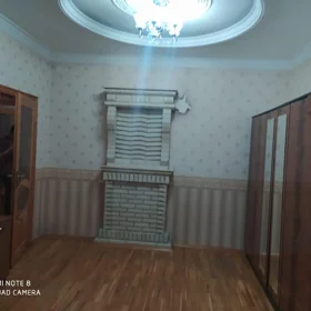 In Baku 70.0 m² apartment is for rent - Image 2