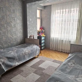 In Baku 140.0 m² apartment is for sale - Image 3