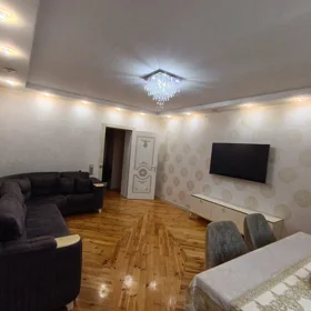 In Khirdalan 76.0 m² apartment is for rent - Image 3