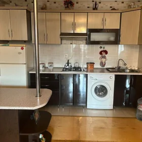 In Baku 60.0 m² apartment is for rent - Image 4